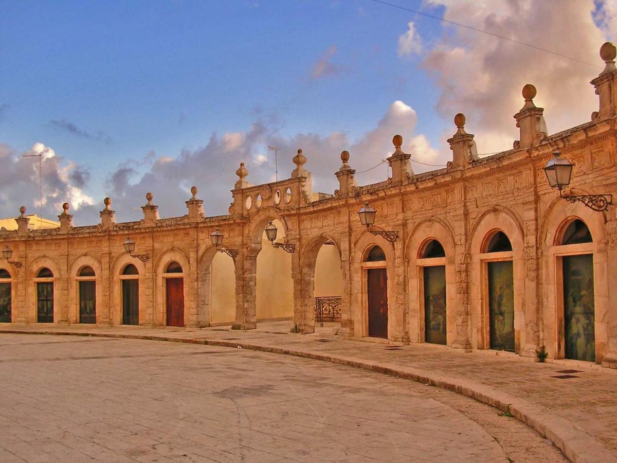 Residence Fronte Mare Santa Maria Del Focallo Zewnętrze zdjęcie